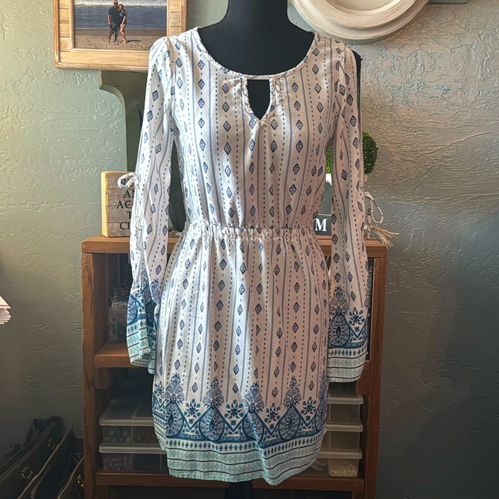 NWOT pink rose dress woman’s small (555)